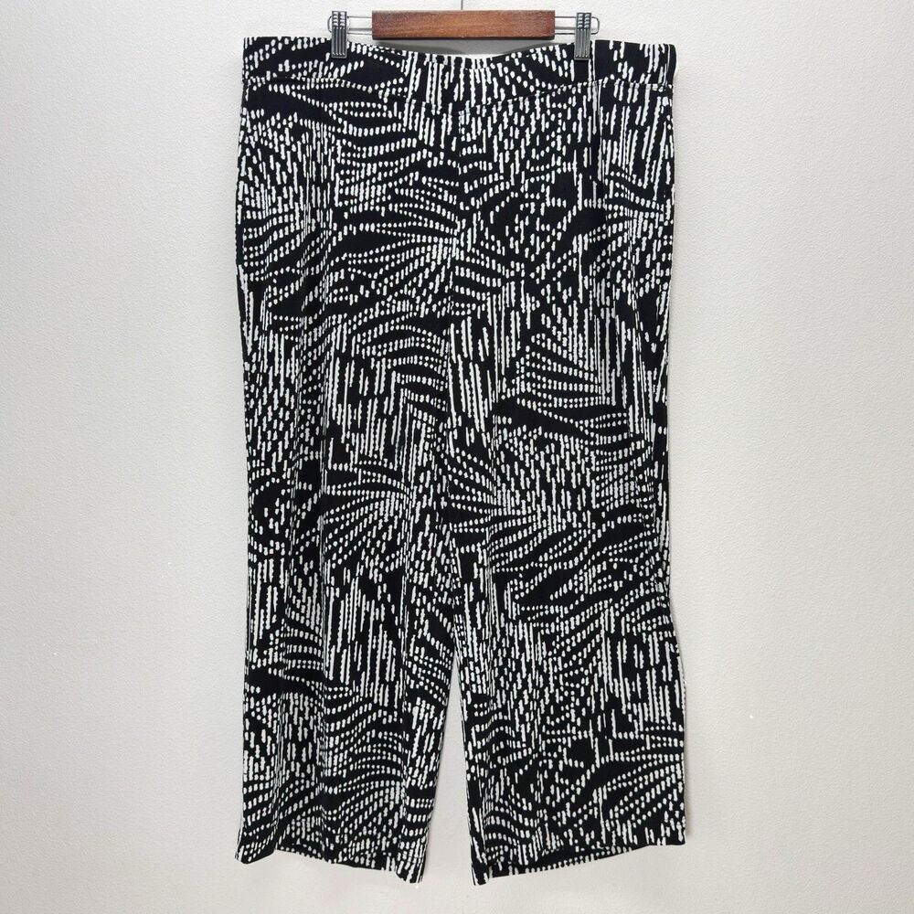 Chicos Travelers Size 3 (16/18) Slinky Pants Abstract Wide Leg Cropped Resort